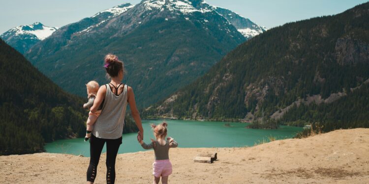 Wenn das Geld nicht mehr reicht – junge Mütter am Limit