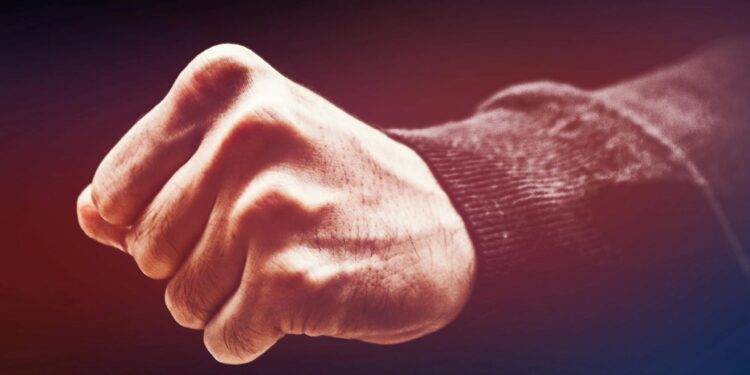 Hasskriminalität: Untersuchungshaft für zwölf Verdächtige verlängert
