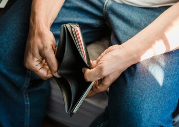 Arbeitslosigkeit steigt deutlich