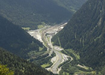 Nach Unwettern im Wipptal: Brennerstraße und Bahnstrecke wieder teilweise freigegeben