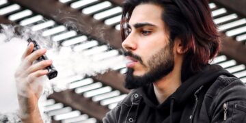 Jugendliche im Würgegriff des Kapitalismus: Stress, Sucht, Selbstmedikation