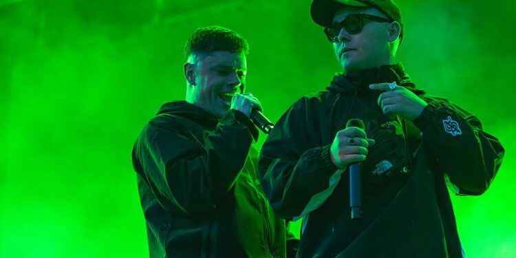 Veranstalter knickt ein: Kneecap-Konzert abgesagt