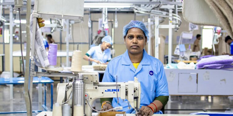 Lohnraub in Thailand – Billigware für die Konzerne