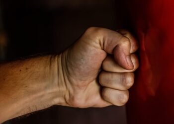 Warum viele Frauenmorde Frauen über 50 treffen