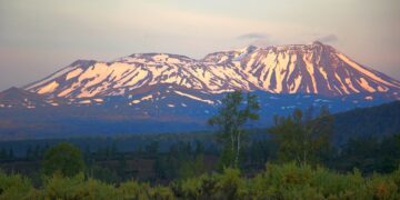 Krascheninnikow-Vulkan bricht aus – erstmals seit dem 15. Jahrhundert