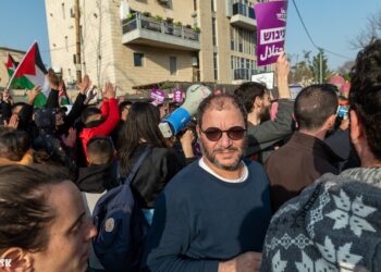 Israelischer kommunistischer Abgeordneter ruft zum Widerstand gegen Faschismus und Völkermord auf