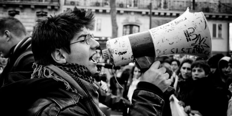 Frankreich auf der Straße und im Streik