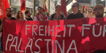 Zehntausende Menschen demonstrieren in Wien gegen Israels Völkermord in Palästina