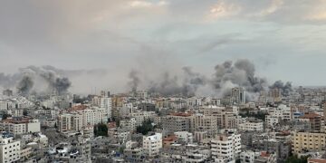 Israel verstärkt Offensive gegen Gaza-Stadt – Vorbereitungen für Bodenangriff, Hunderte Tote