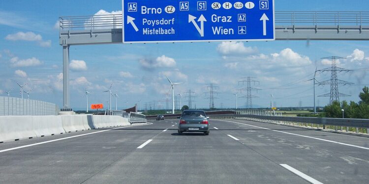 Autobahnen sind die Lebensadern des Kapitalismus – Lobautunnel kommt