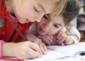 Strafen statt Hilfe: Wie die Regierung und die ÖVP Oberösterreich an der Realität von Kindern und Familien vorbeiregiert