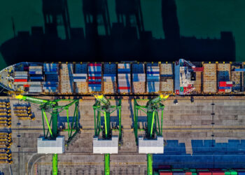 Ravenna verweigert Transit von Waffen nach Israel – Hafenarbeiter und Gewerkschaften protestieren