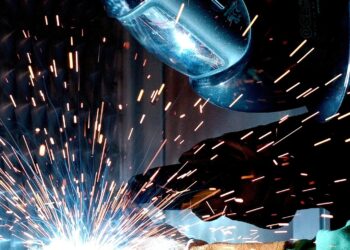 Metaller-Abschluss: Gewinne gesichert, Löhne gekürzt