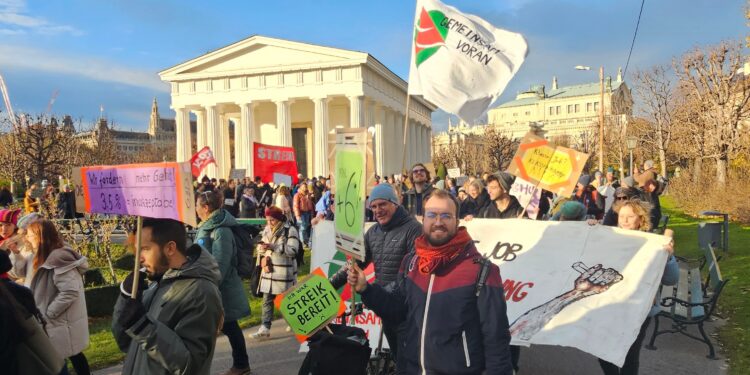 „Wir sollen also auf einen Teil unseres Gehaltes verzichten – trotz der anhaltenden sehr hohen Arbeitsbelastung“
