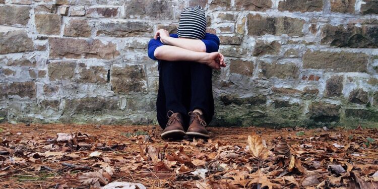 Einsamkeit im Kapitalismus – Wenn der Markt die Beziehungen frisst