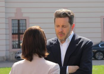 Wasser predigen, Wein trinken – Die satte Gehaltserhöhung der Wirtschaftsbosse