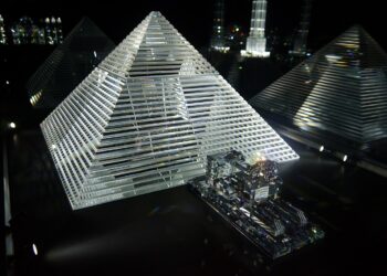 Bei Swarovski droht abermals Personalabbau