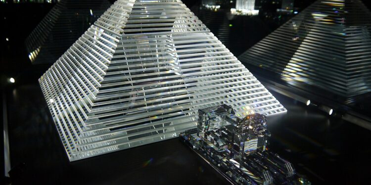 Bei Swarovski droht abermals Personalabbau