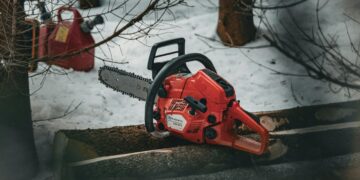 Reihe schwerer Arbeitsunfälle bei Forst- und Bauarbeiten