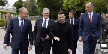 Megafondiplomatie der westlichen Clown-Eliten