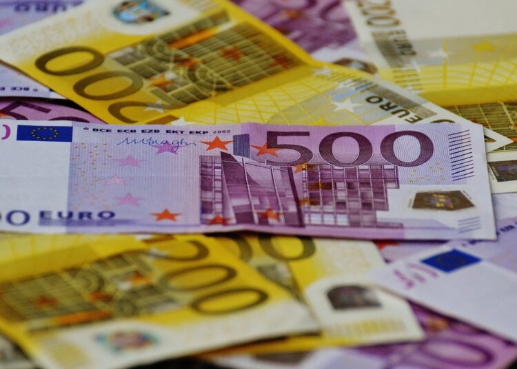 Sparen bei den Ärmsten, aber Milliarden für den Krieg