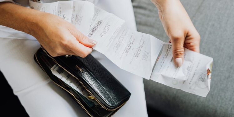 Inflation frisst Löhne, Profite bleiben unberührt