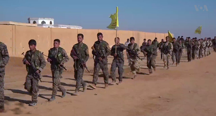 Angekündigter Waffenstillstand in Syrien: Islamistische HTS-Regierung drängt Kurdenmilizen zurück