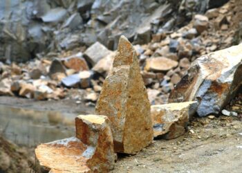 Stillgelegter Granitsteinbruch