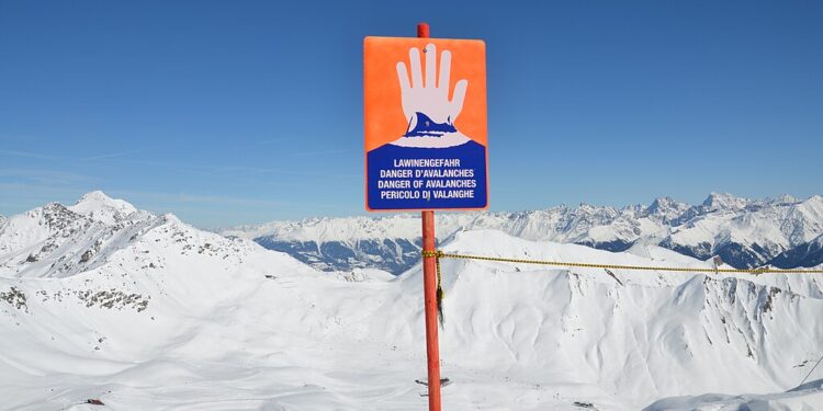 Fünf Tote durch Lawinenabgänge, Bergrettung warnt vor Leichtsinn