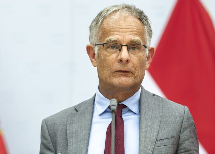 Budget-Knall: Sparpaket für unten, Schonung für oben