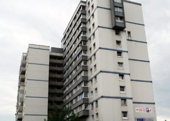 Großrazzia in Linz: 85 Festnahmen im Bereich Krempl-Hochhaus