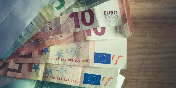 Mehr Lohn, weniger zum Leben: Wie die Teuerung den Beschäftigten das Geld aus der Tasche zieht