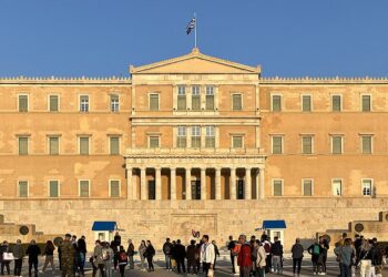 Griechenland: Immunität von 13 ND-Abgeordneten aufgehoben – Korruptionsskandal um OPEKEPE erschüttert Regierung