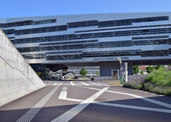 JKU-Ehrentitel: Vier Nazis aberkannt – und ein fragwürdiger Vergleich mit der&nbsp;DDR