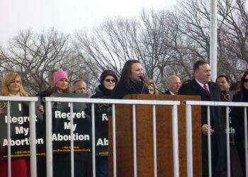 Der Segen des amerikanischen Papstes Leo XIV. für den „March for Life“ in Washington (2026) ist ein Signal der Rückkehr zum imperialistischen Klerikalismus