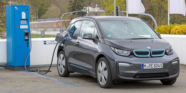 Natrium statt Lithium? Neue Batterietechnologie vor dem Durchbruch