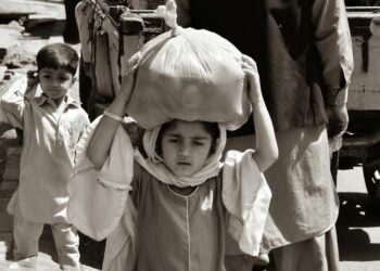 23. April in der Türkei: Zwischen Feiertag und sozialer Realität der Kinder