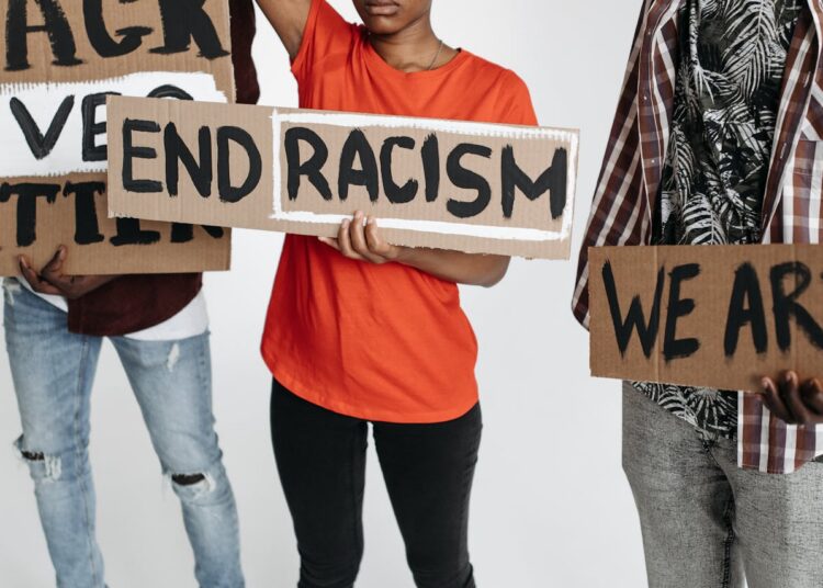 ÖVP-Ministerin will Antirassismus-Beratungsstelle ZARA schließen