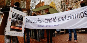Tierversuche: Profit, Wissenschaft und die Ausbeutung von Mensch und&nbsp;Tier