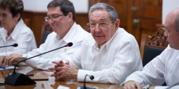 Raul Castro bei einer Sitzung