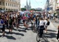 Tausende Menschen protestieren in Wien gegen Angriff auf Hochschulen