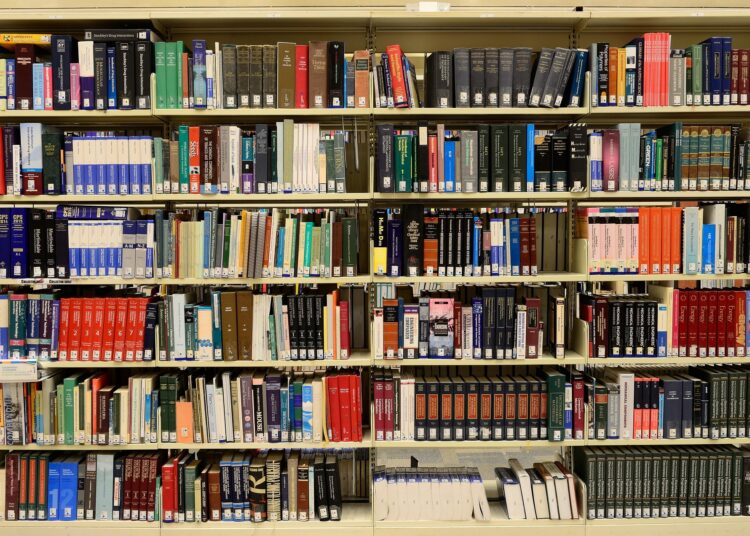 Bessere Rahmenbedingungen für berufstätige Studierende dringend notwendig