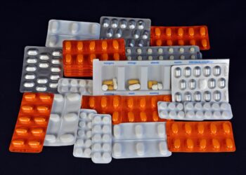 Pharma und Profit: Wie die Gesellschaft zahlt – und Konzerne kassieren