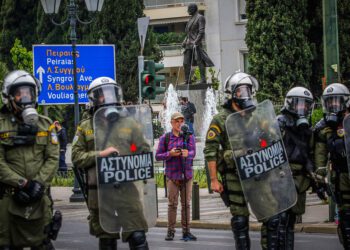 Griechenland: Politische Verfolgung gegen KNE-Funktionär hält&nbsp;an
