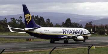 OGH erklärt 14 von 15 Ryanair-Gebühren für unzulässig