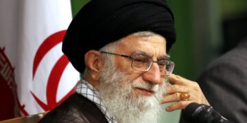 Millionen Menschen bei Trauerzeremonie für Ayatollah Ali Khamenei