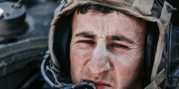 Missmutiger ukrainischer Soldat