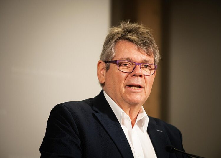 Kampfansage mit angezogener Handbremse