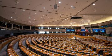 KKE verurteilt Gleichsetzung von Kommunismus und Faschismus