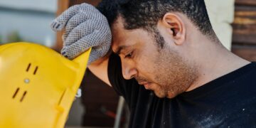 Hitze ist eine Klassenfrage: Menschen kollabieren, die Verwertung läuft weiter